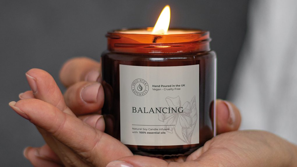 12 Candle Scents for Relaxation