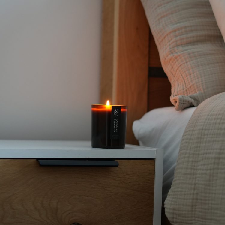 Pure Palo Santo Oil Soy Candle - Image 2