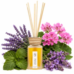 Alternative view of Geranium & Clary Sage Natural Reed Diffuser - Harmonising